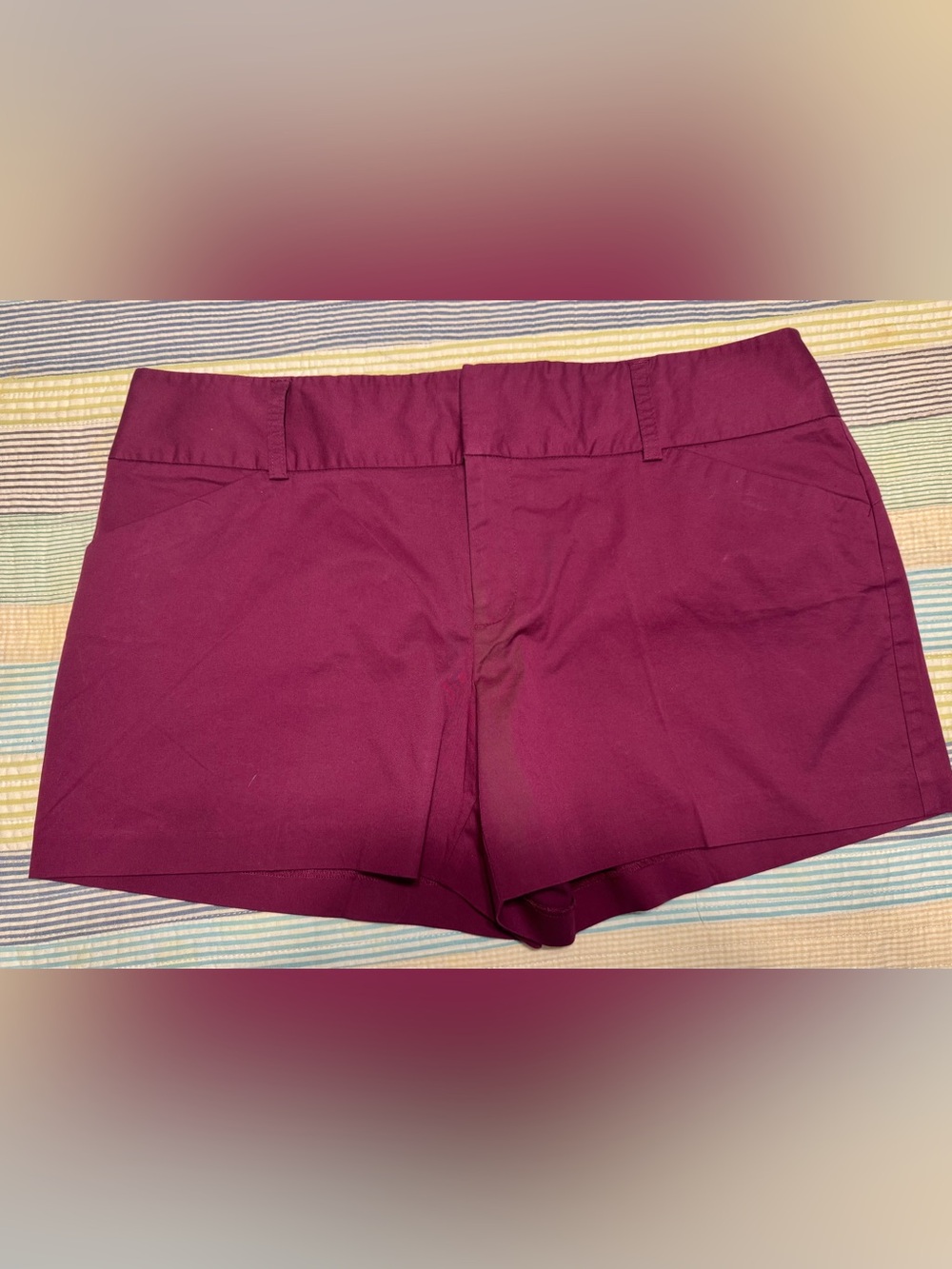 Daisy Fuentes Wine Tailored Shorts